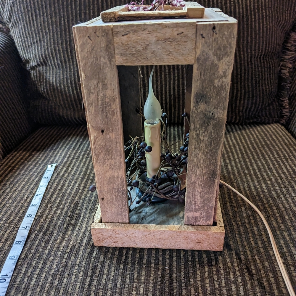 Primitive Candle Box - Picture 8 of 9